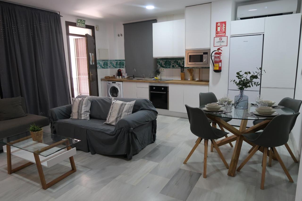J & E Malaga Center Apartamentos Esterno foto