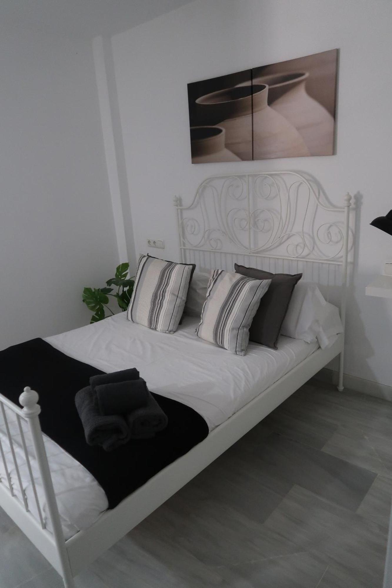 J & E Malaga Center Apartamentos Esterno foto
